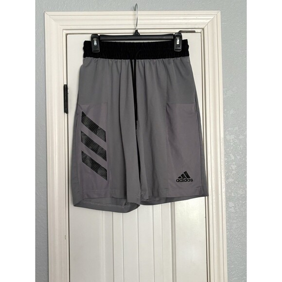 Adidas Basketball Club Aeroready Shorts Mens Medium Gray Drawstring Athletic - Picture 1 of 4
